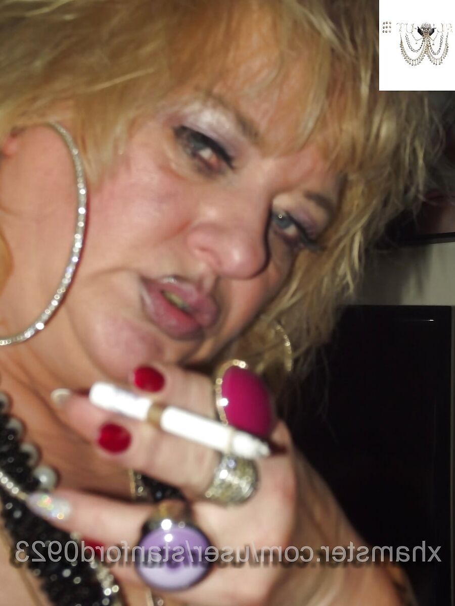 SLUTS CHAINS