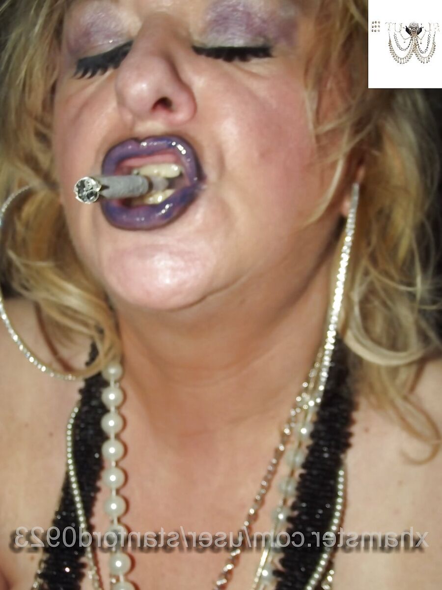SLUTS CHAINS