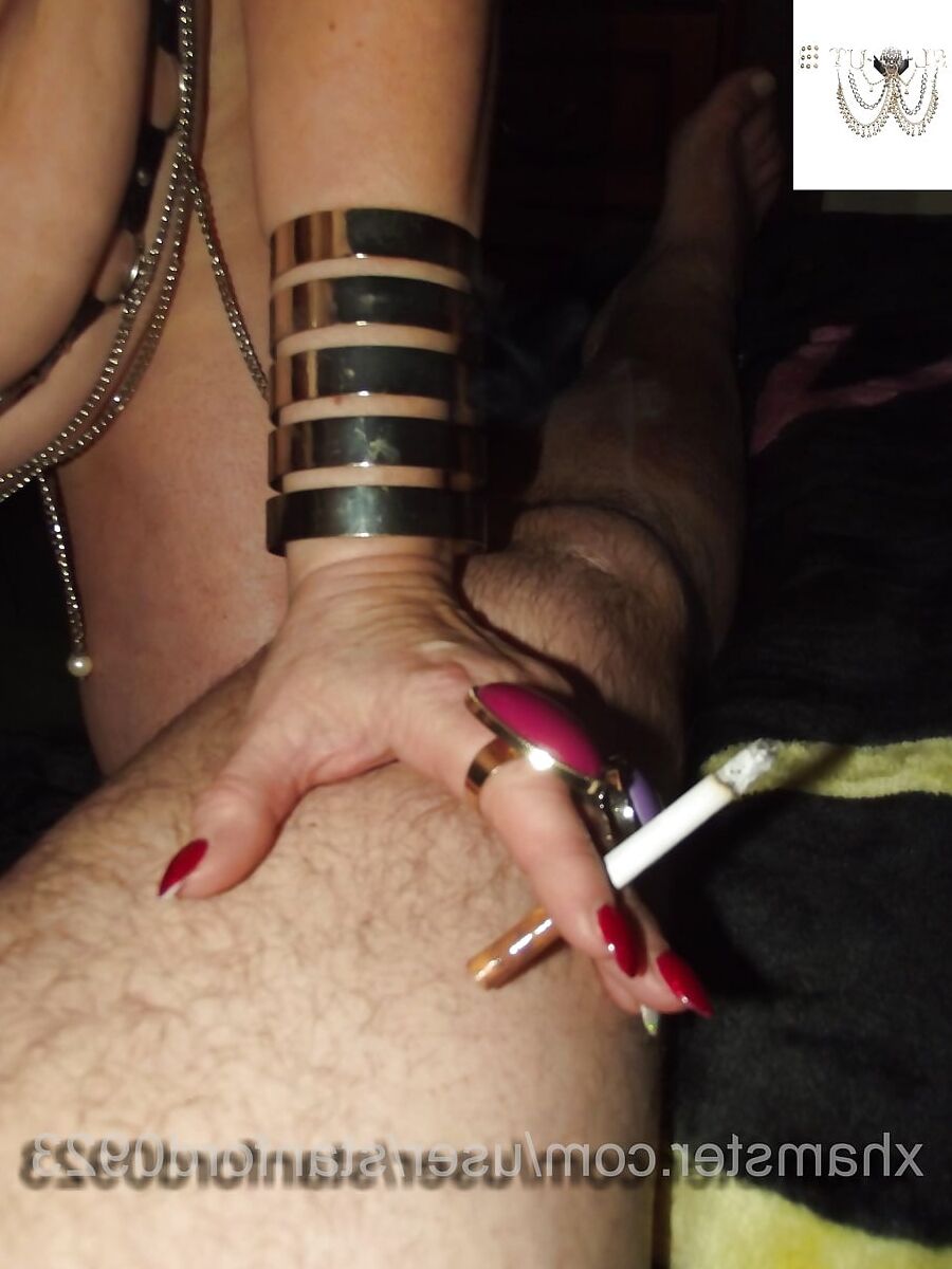 SLUTS CHAINS