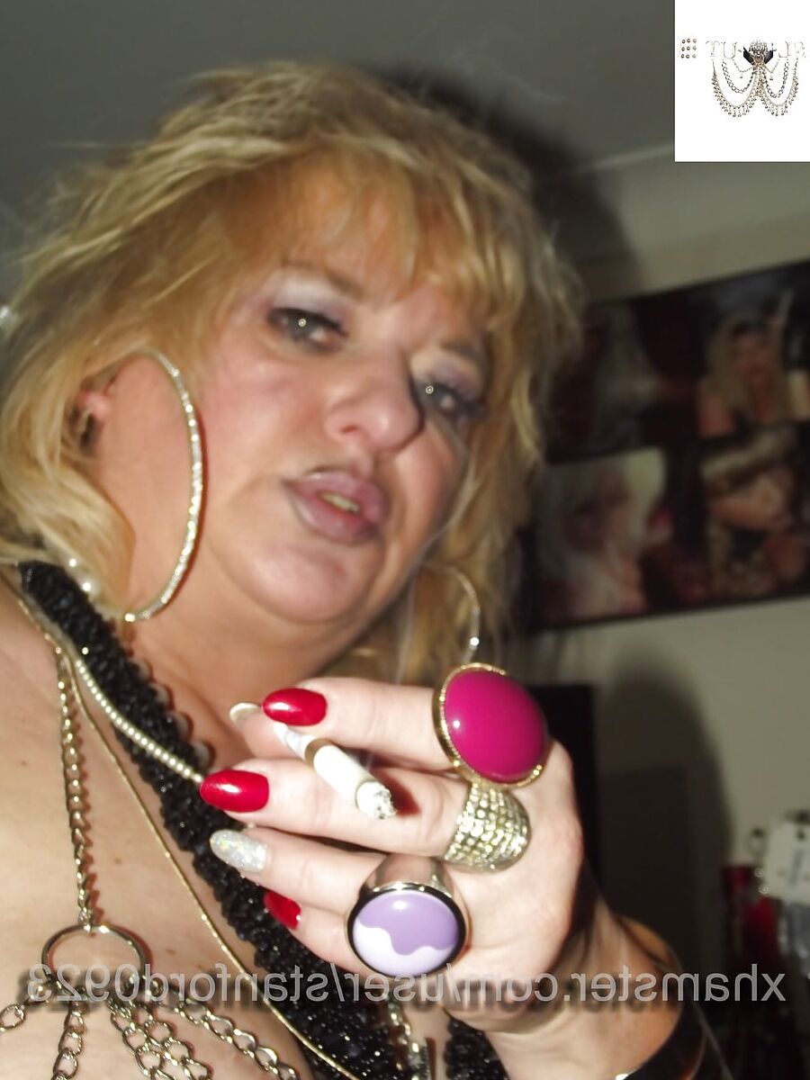 SLUTS CHAINS