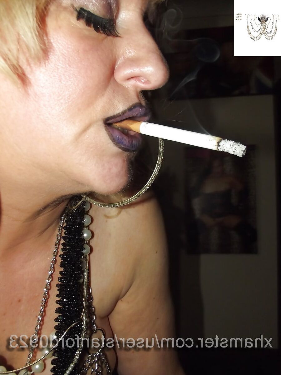 SLUTS CHAINS