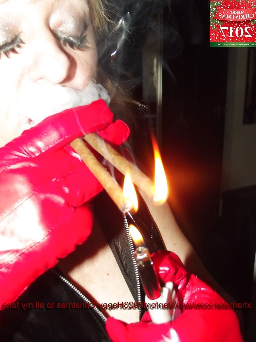 XMAS HIGH CLASS SLUT