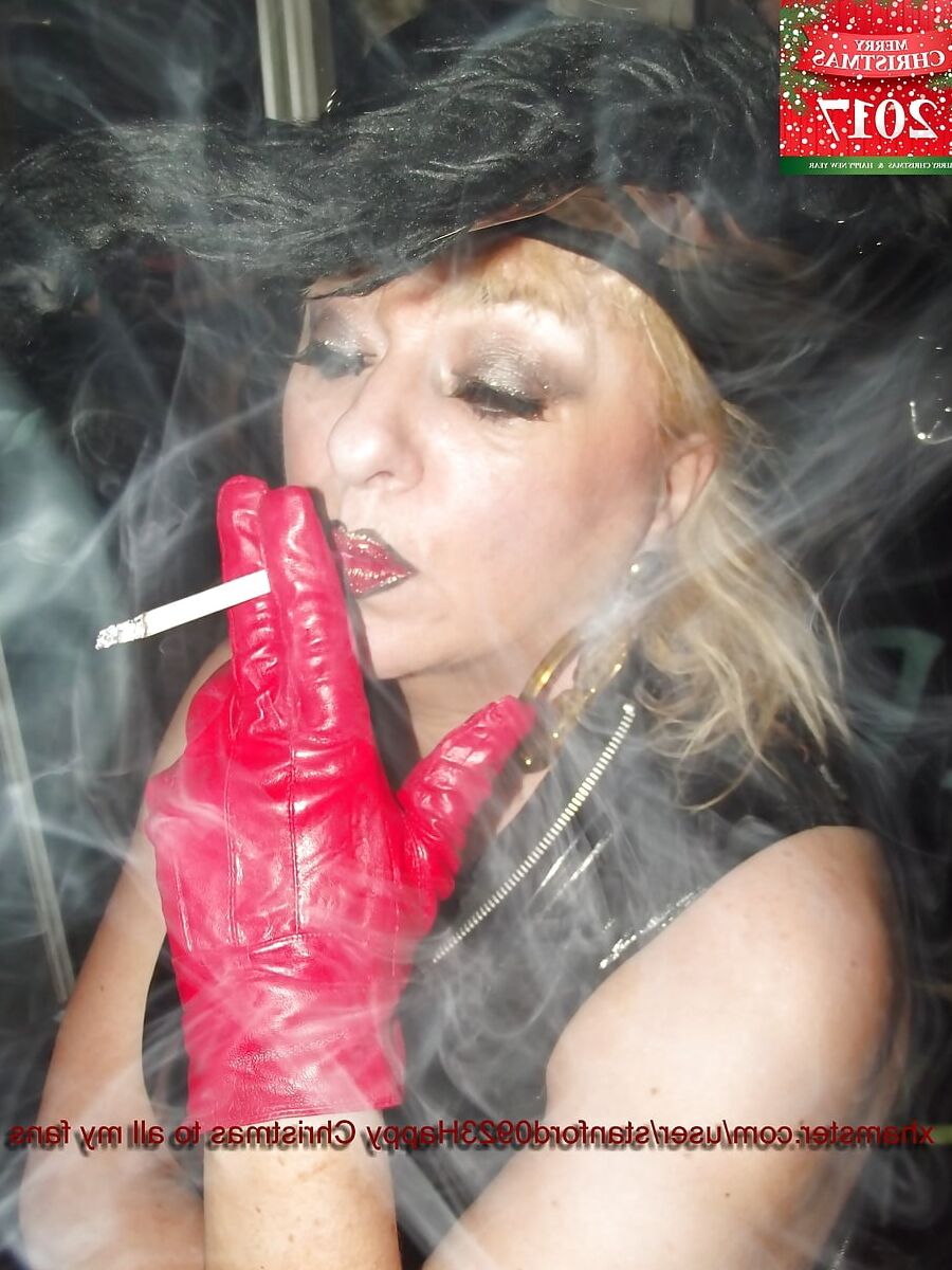 XMAS HIGH CLASS SLUT