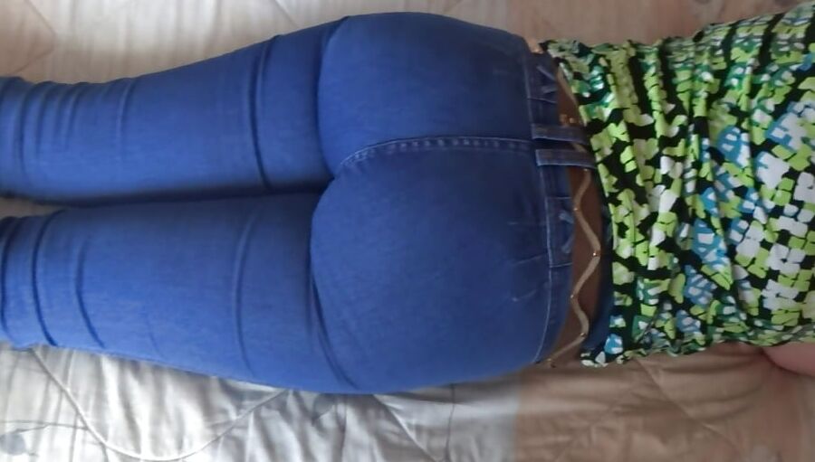 MI HOTWIFE IS VERY BITCH - MI ARDIENTE ESPOSA ES MUY PUTA