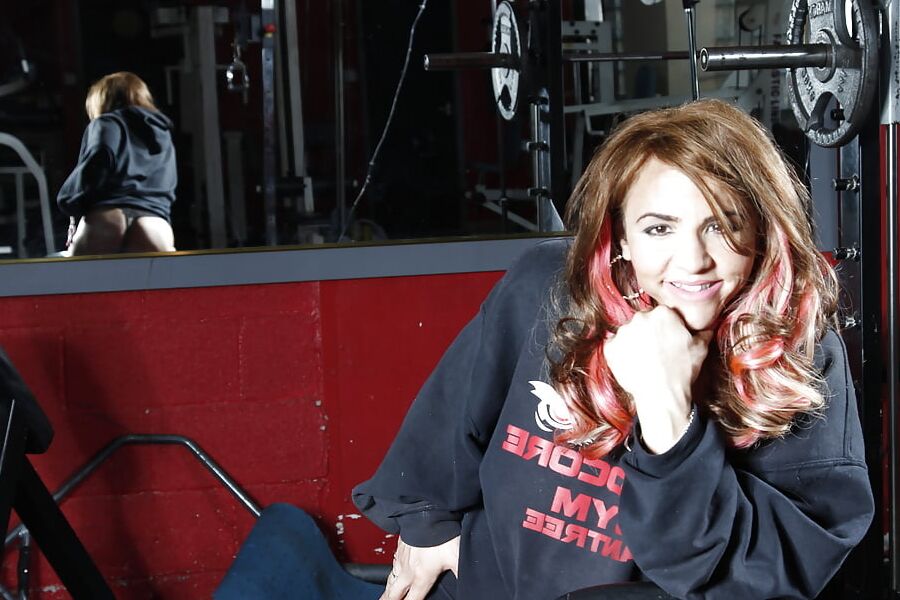 Tabbyanne pussy spread public gym muscle liverpool