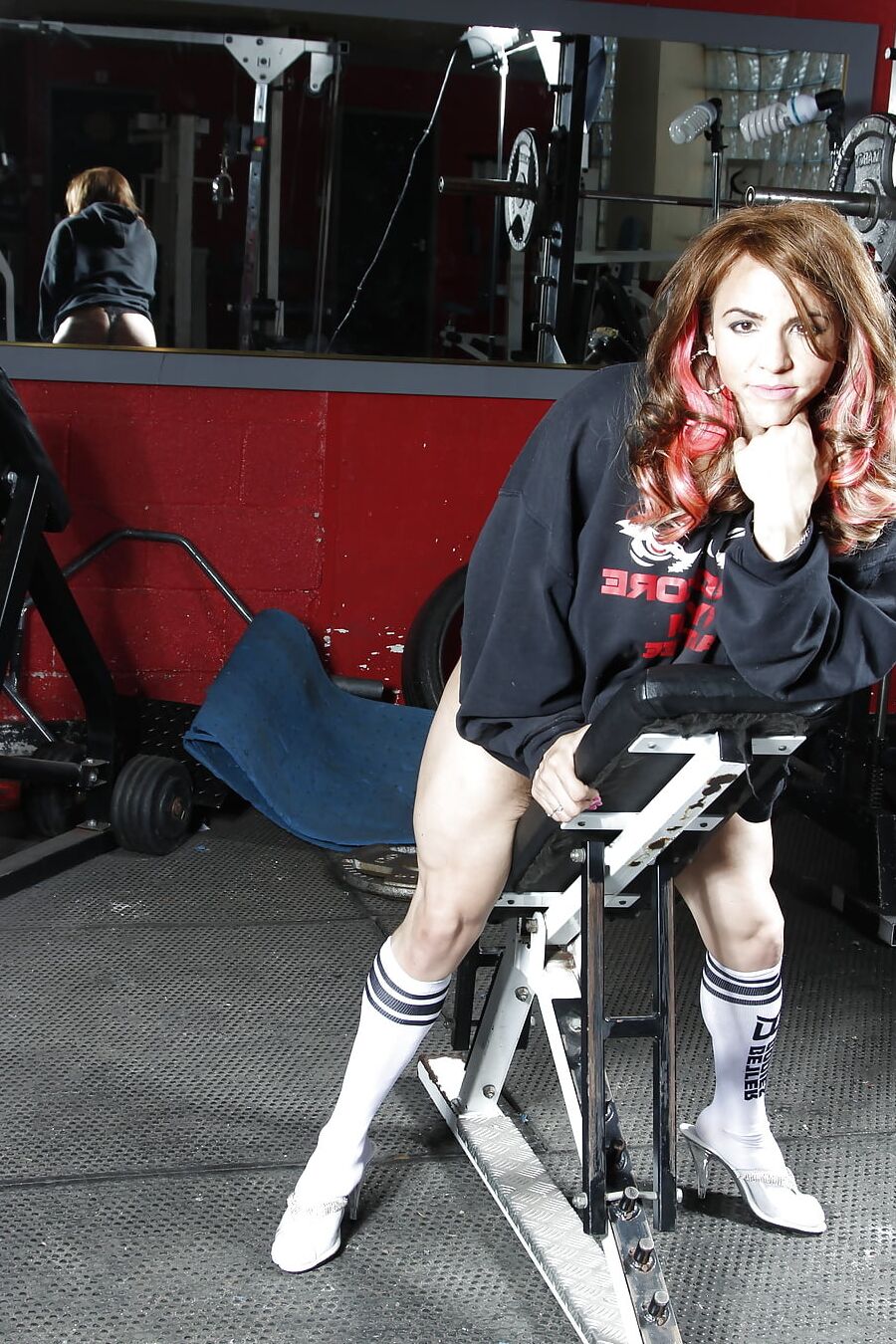 Tabbyanne pussy spread public gym muscle liverpool