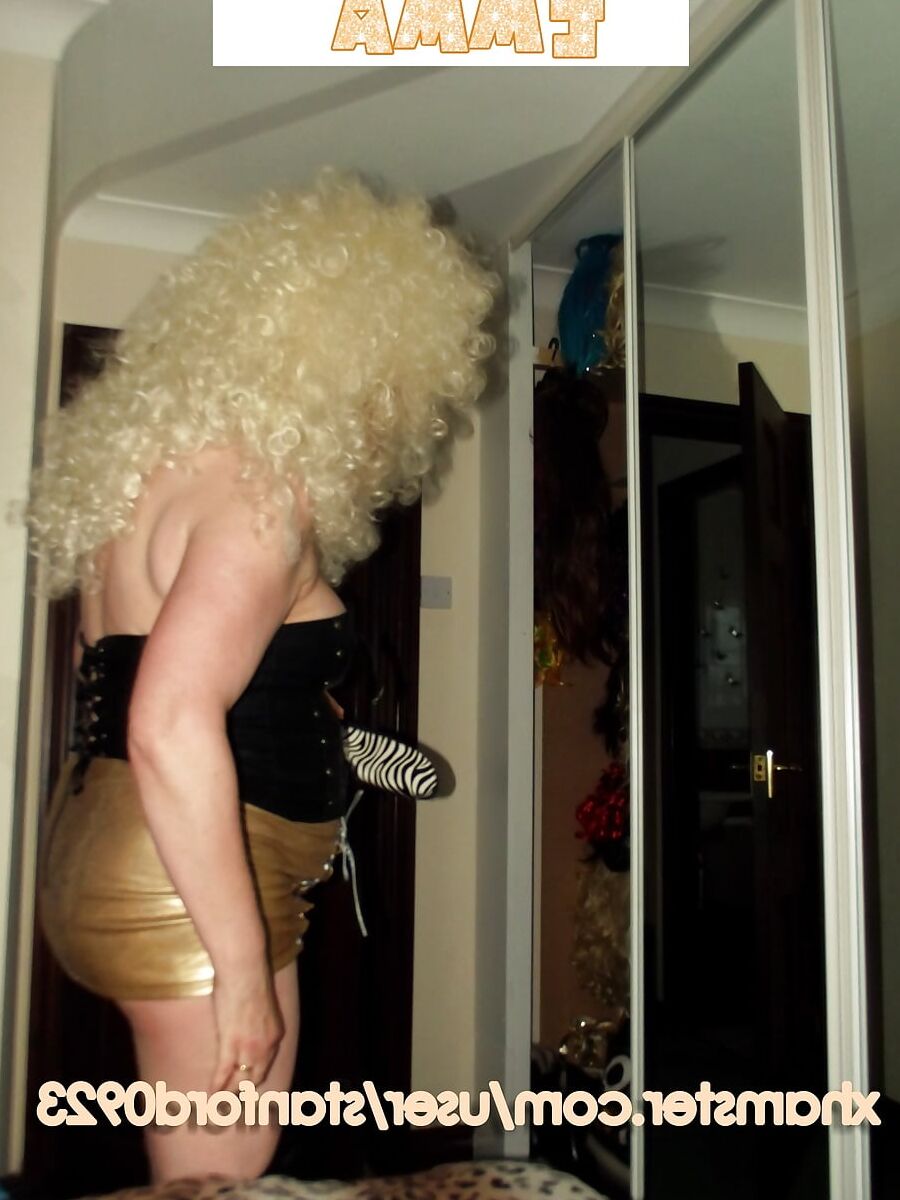 SLUT EMMA