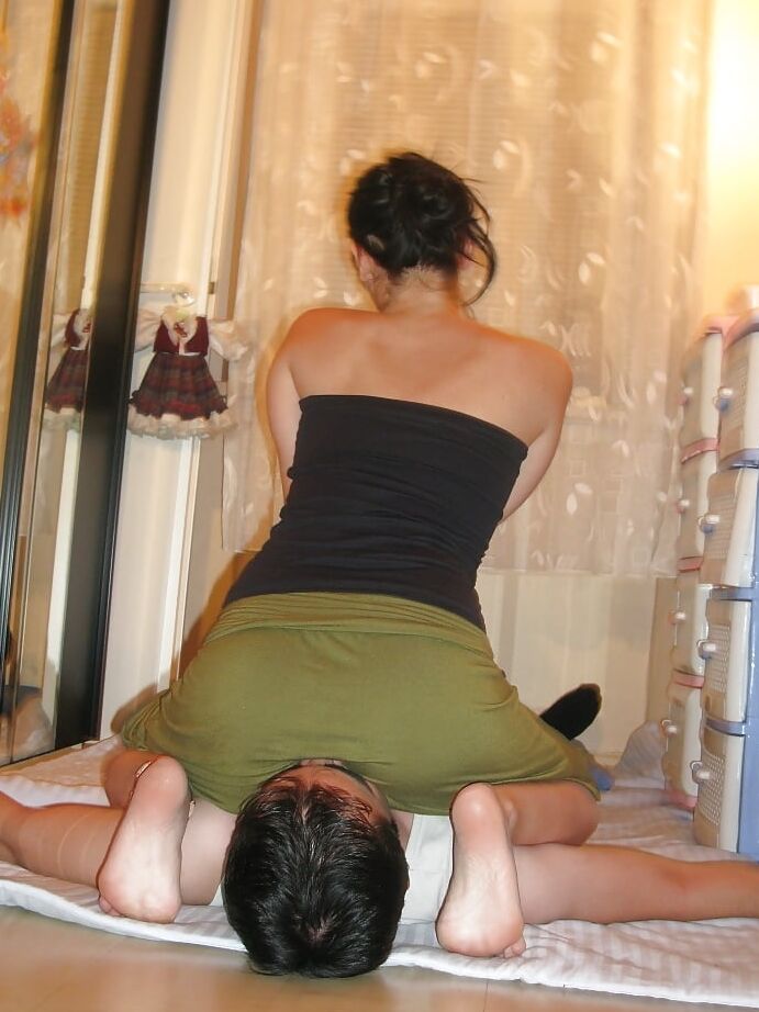 Hot Pants Sitting