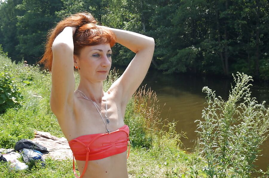 Red bikini no 3