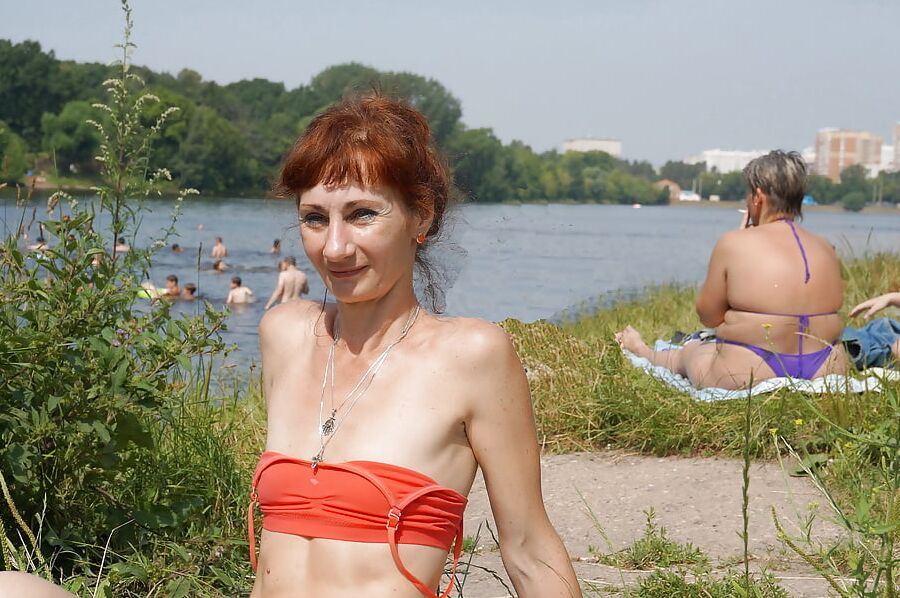 Red bikini no 3