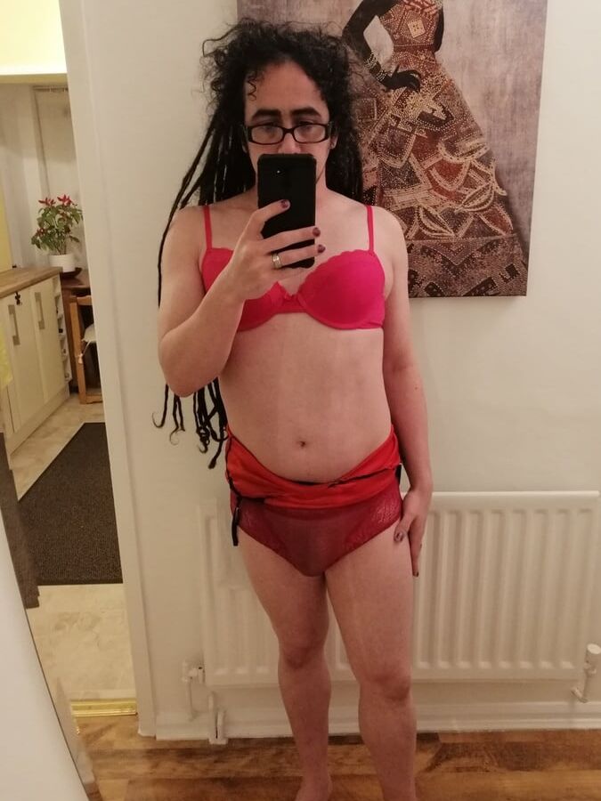 Sissy crossdressing me