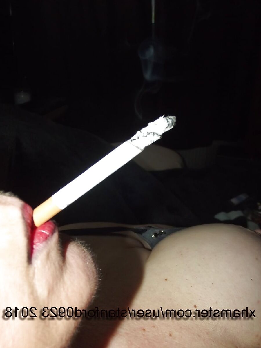 SLUT WIFE PLAYING