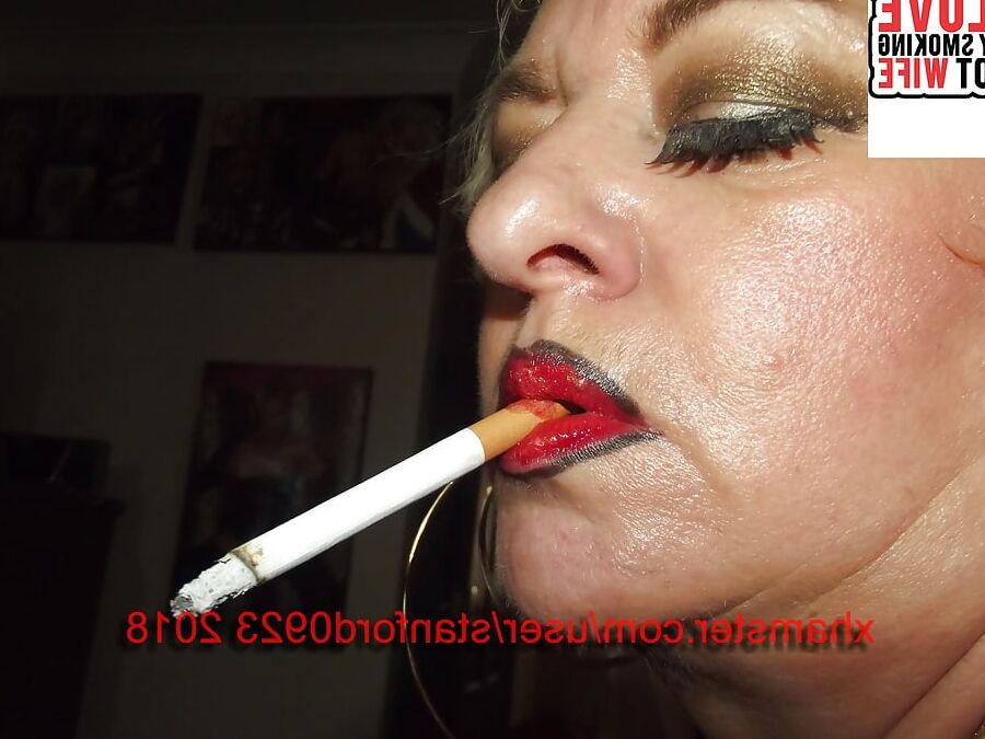 SLUT SUNDAY SMOKING