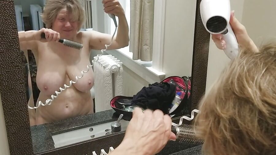 Amazing mature sexy body