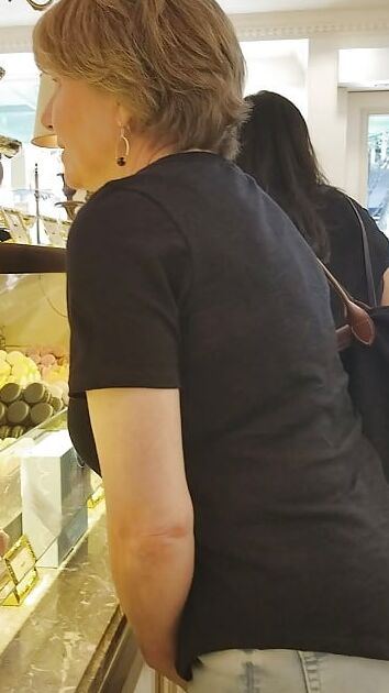 62 yr old MarieRocks rocks jeans