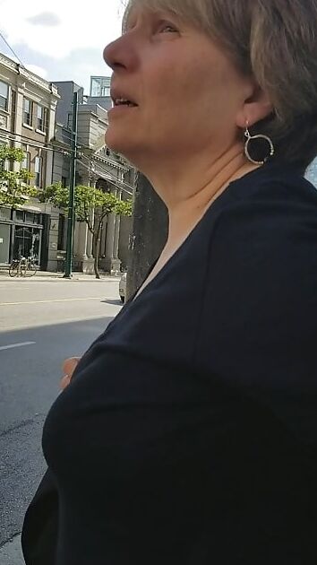 62 yr old MarieRocks rocks jeans