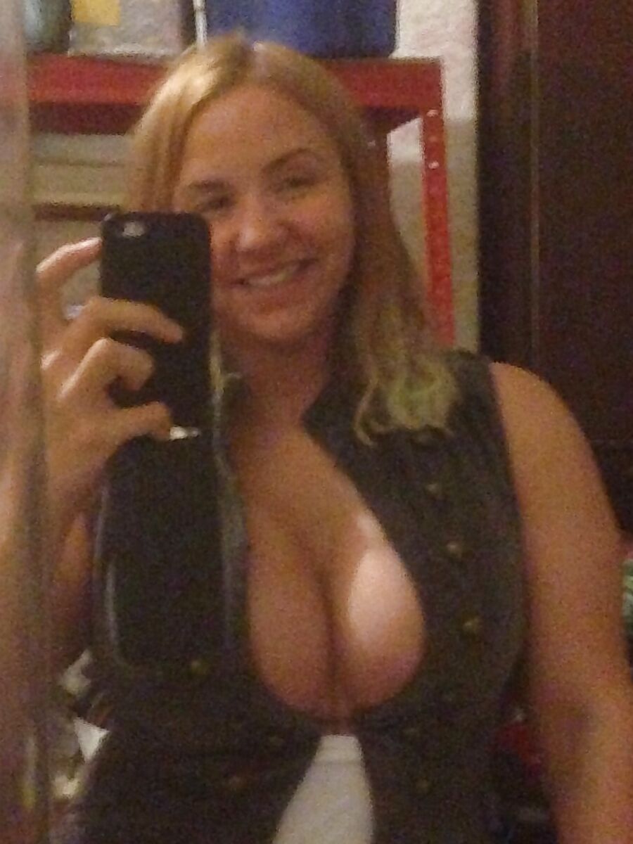 Tabbyanne waiting for you in the bedroom 2014