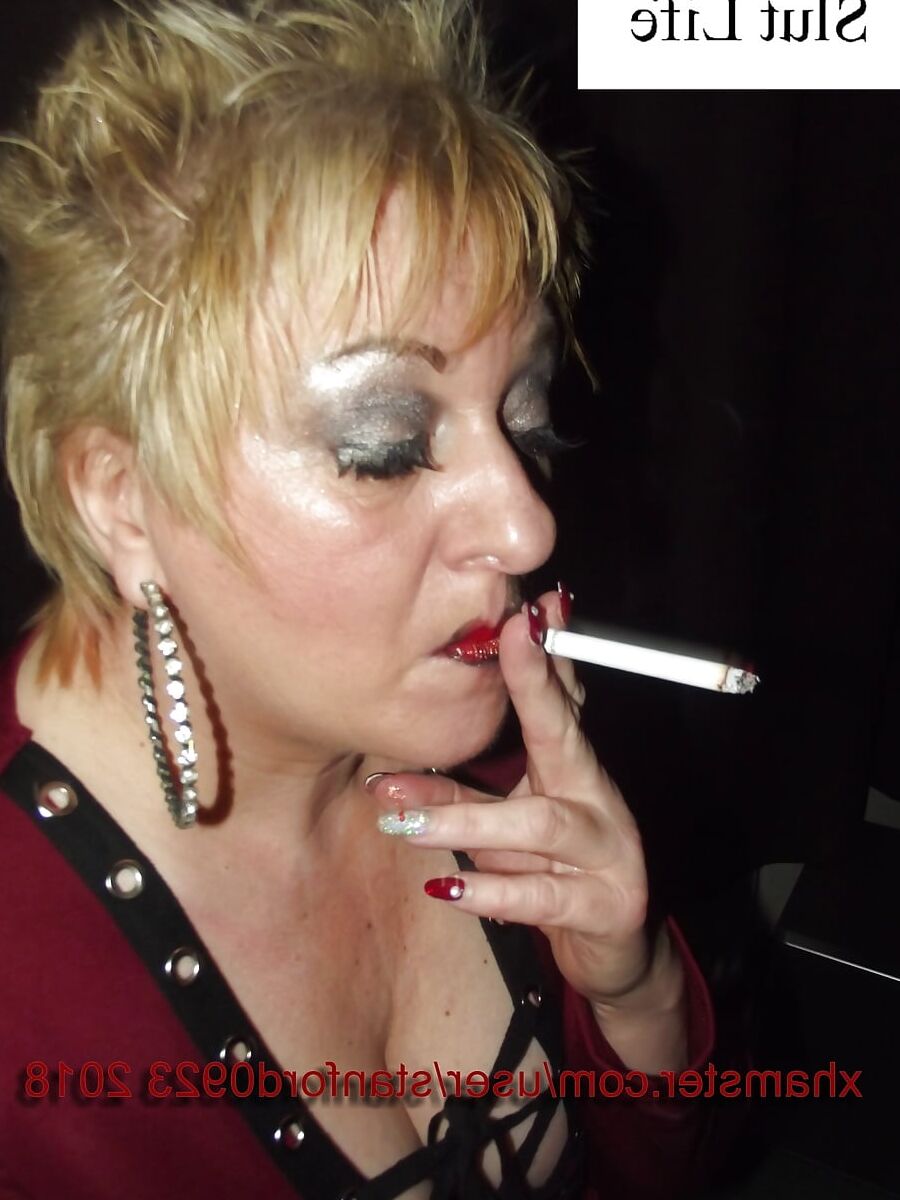 SLUT WIFE 2018