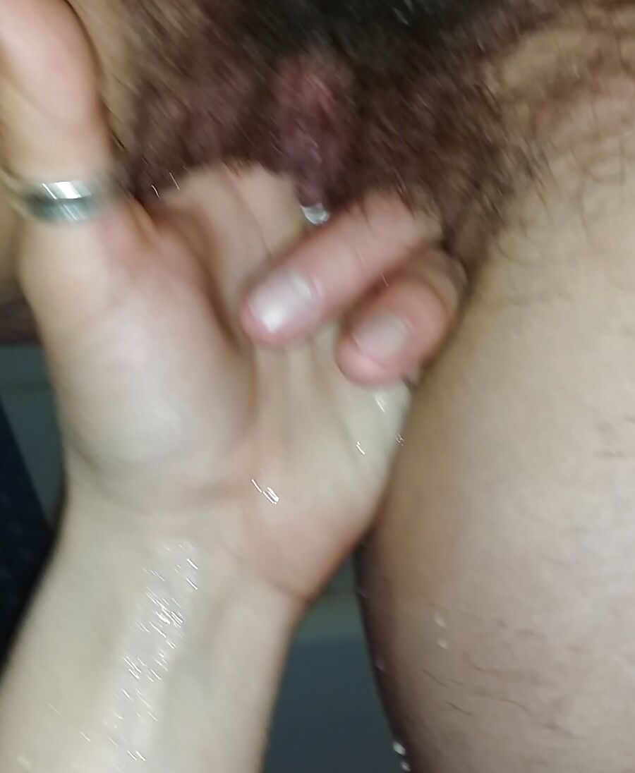 Fingering Hairy Pussy For Squirt