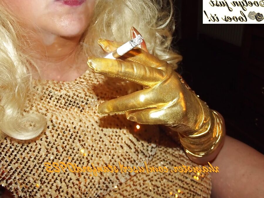 SLUT EVELYN