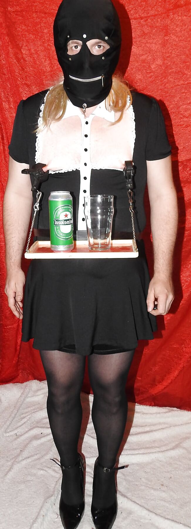 Sissy Served drinks by Glass