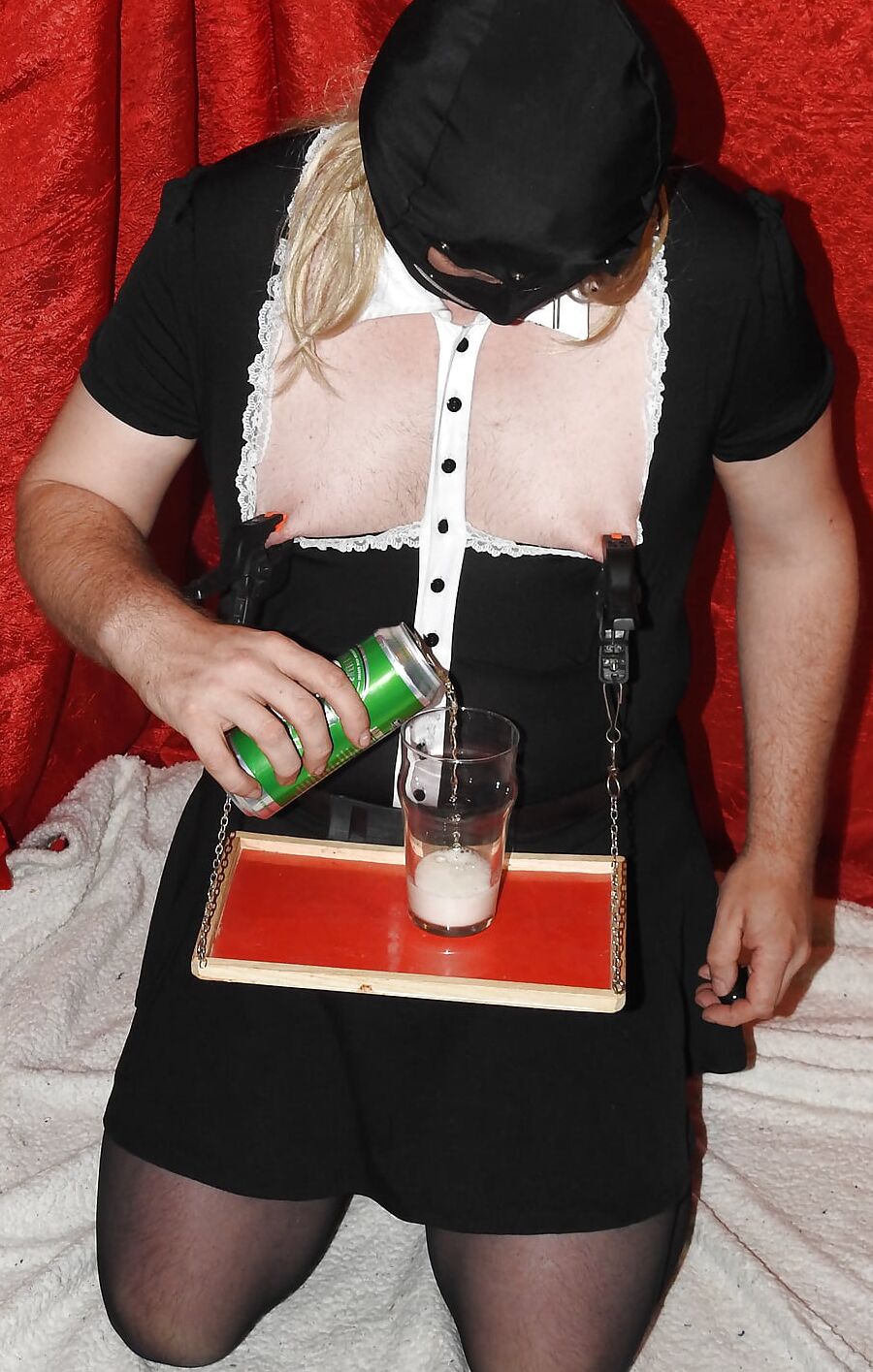 Sissy Served drinks by Glass