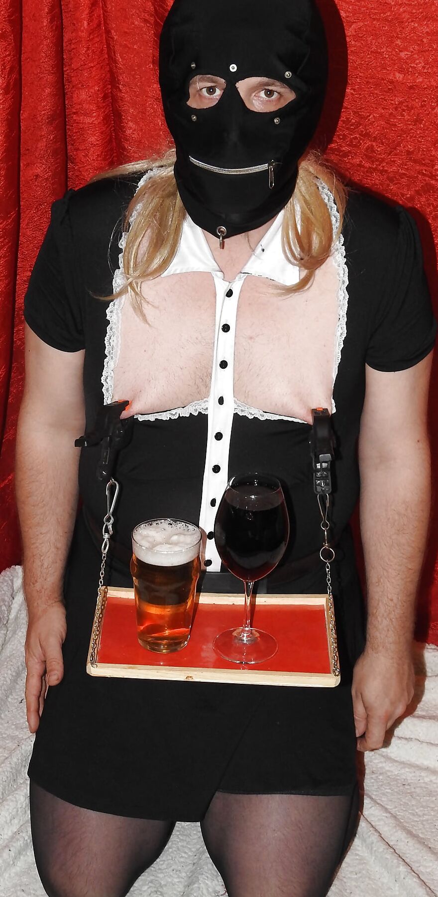 Sissy Served drinks by Glass