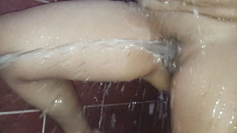 Squirt shower pics