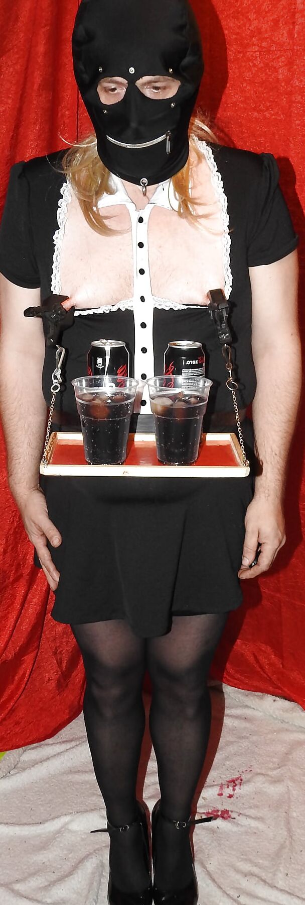 SissyMaid served cold drinks