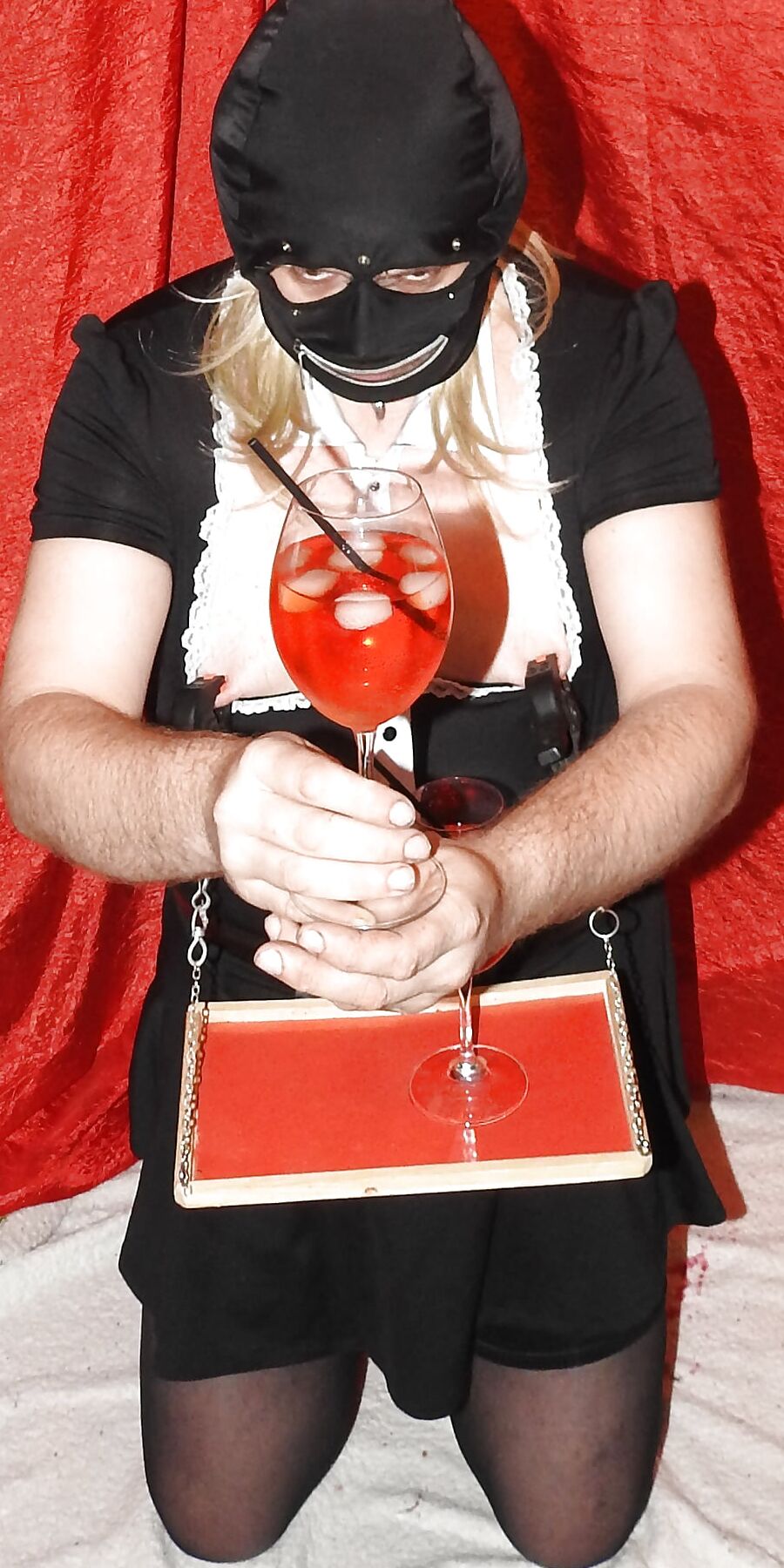SissyMaid served cold drinks