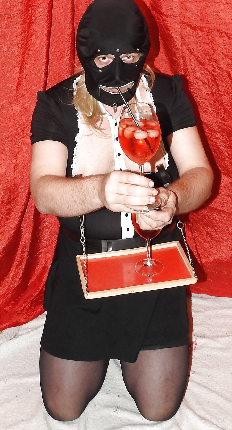 SissyMaid served cold drinks