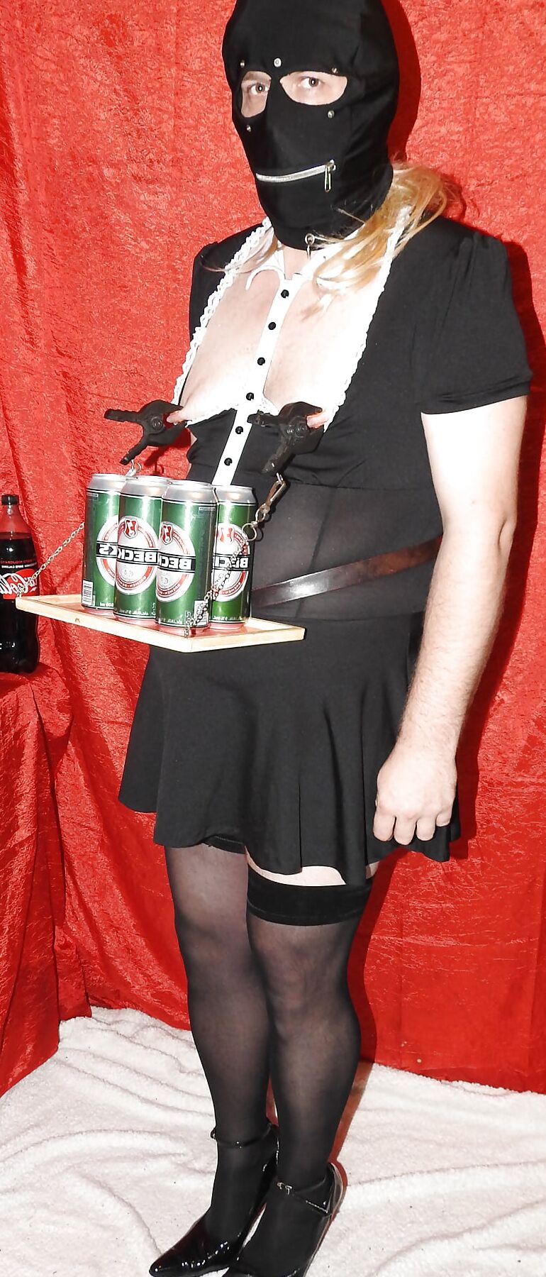 SissyMaid Serve Beer