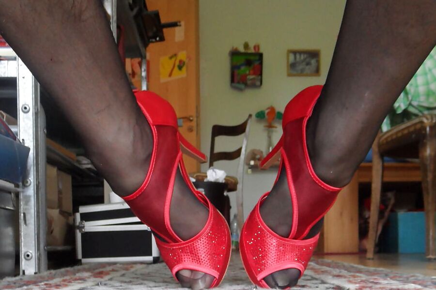 My wifes pink heels
