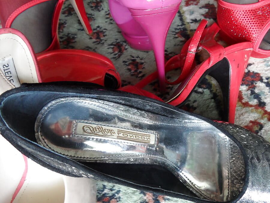 My wifes pink heels