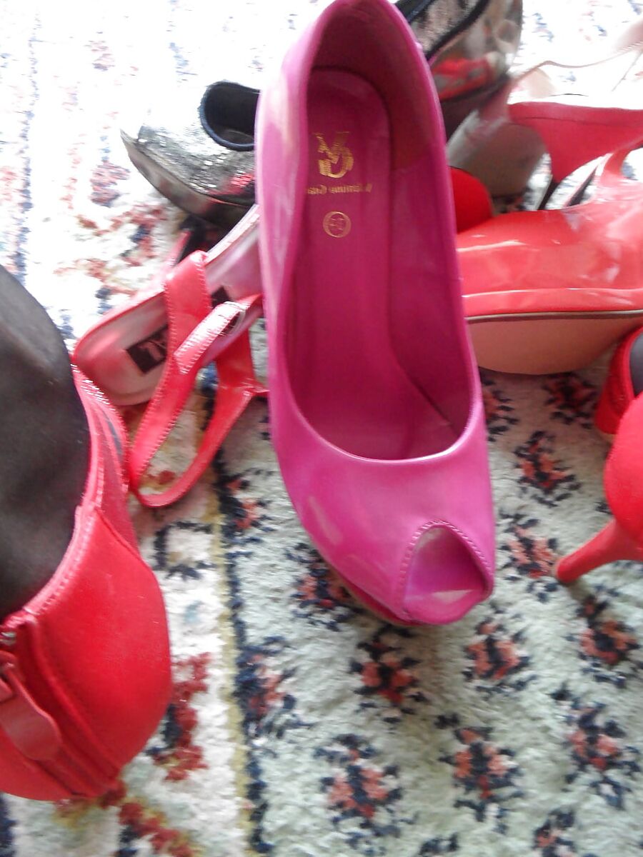 My wifes pink heels