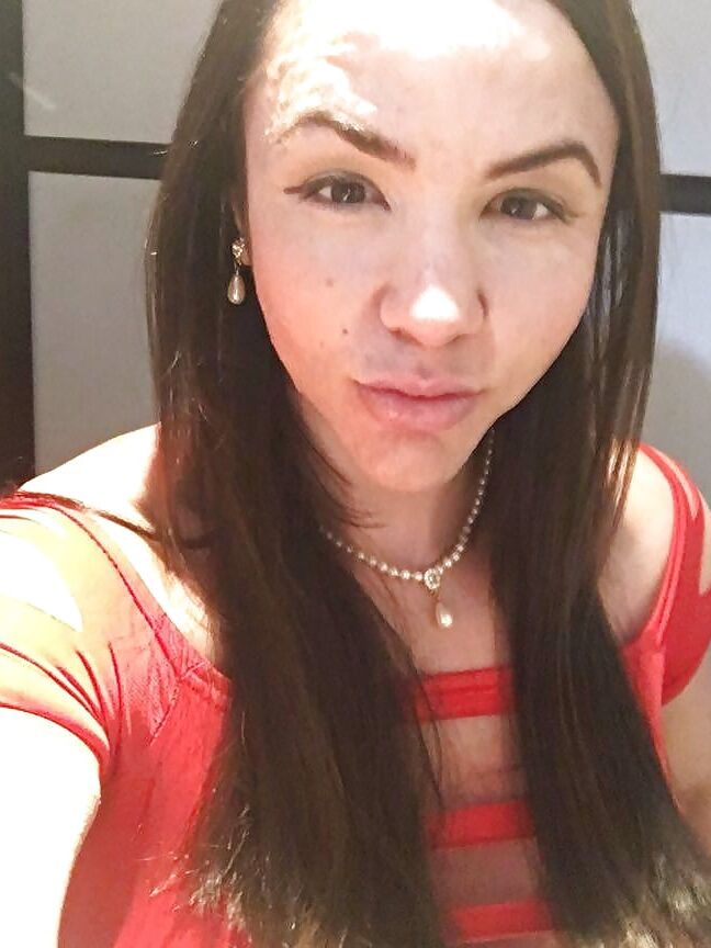 Showing off my hot body in public tabbyanne
