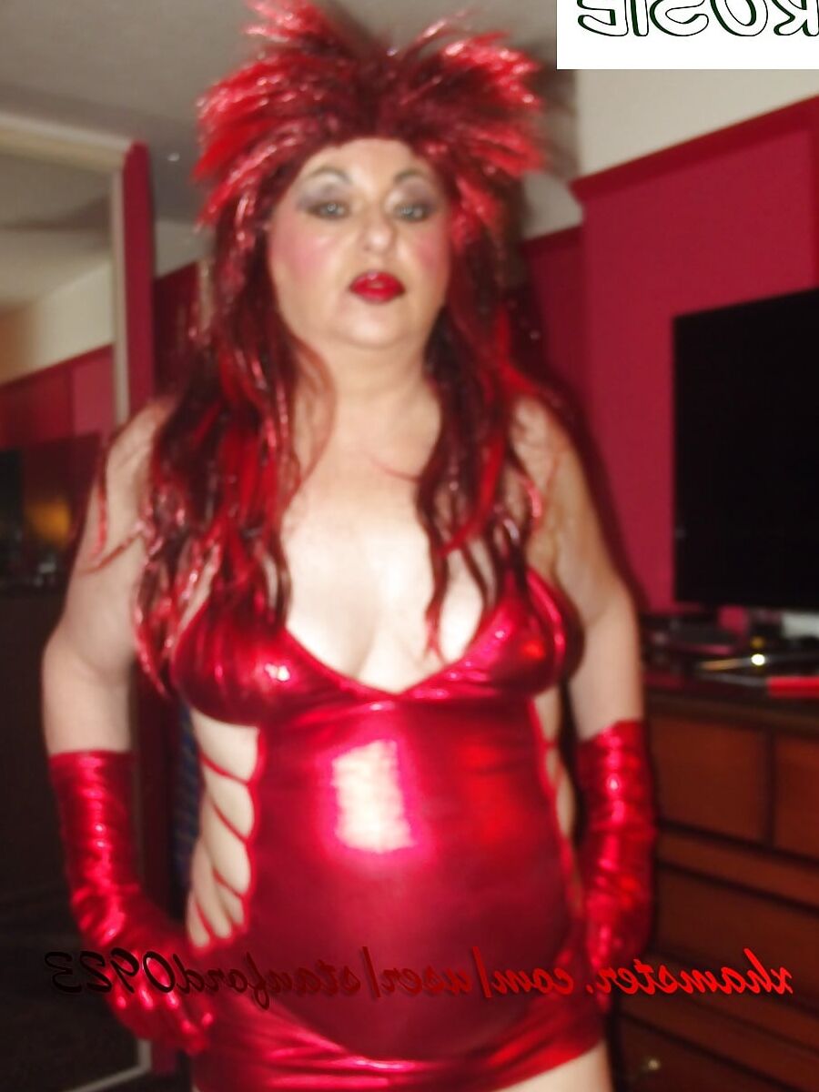 ROSIE SMOKING FETISH SLUT PT1