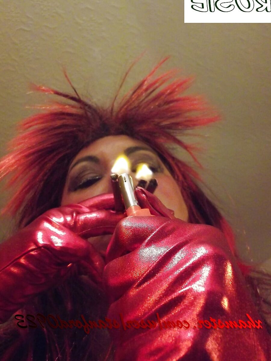 ROSIE SMOKING FETISH SLUT PT1