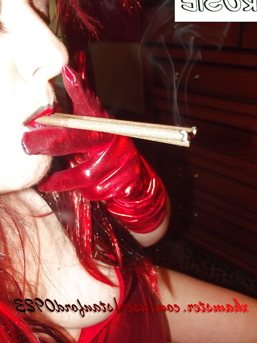 ROSIE SMOKING FETISH SLUT PT1