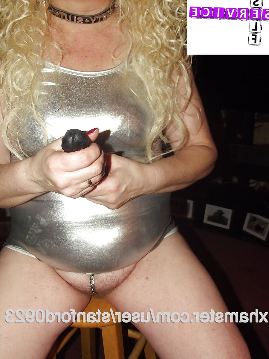 SERVICING MY PUSSY