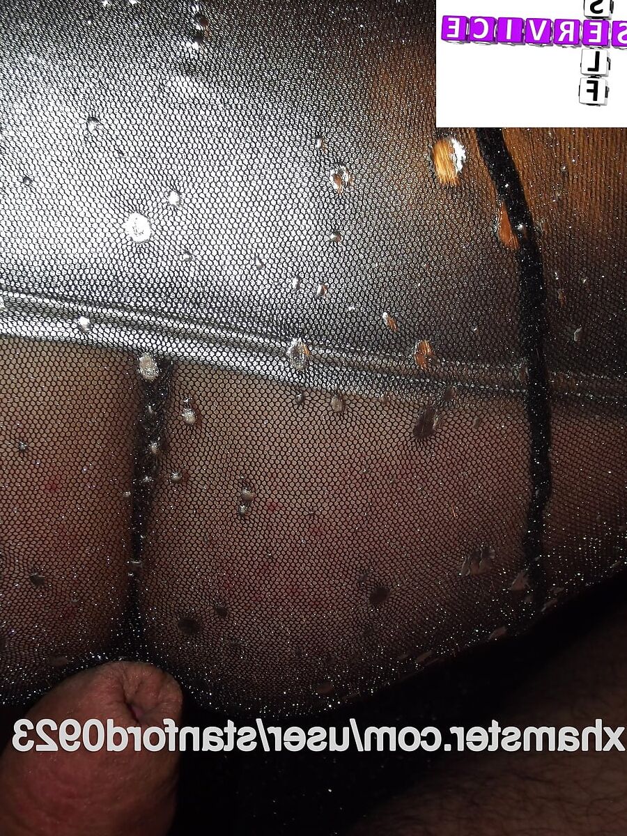 SERVICING MY PUSSY