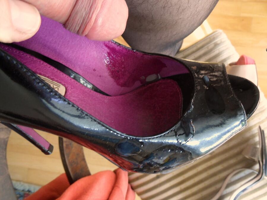 High heel cum shot