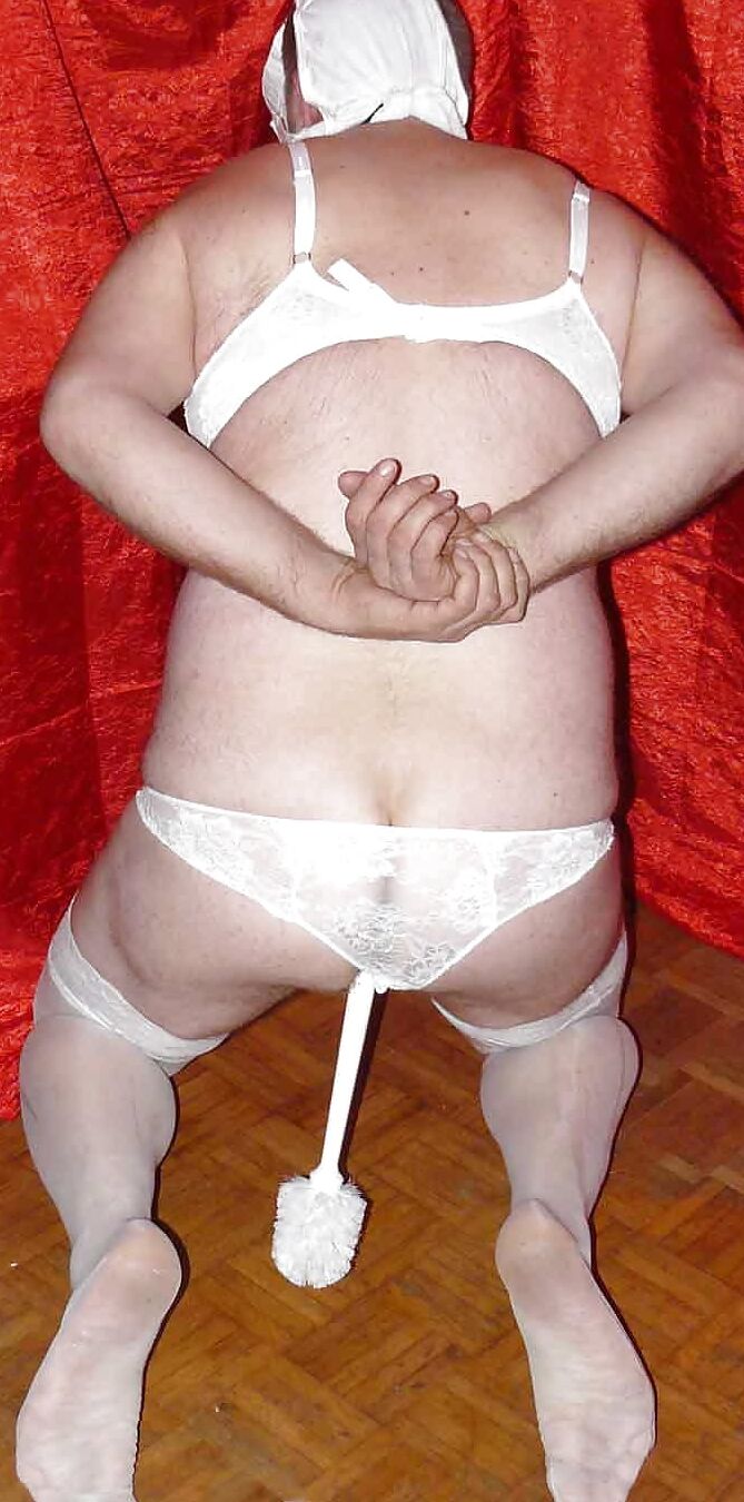 Brush bath Humiliation by Mistress Celine