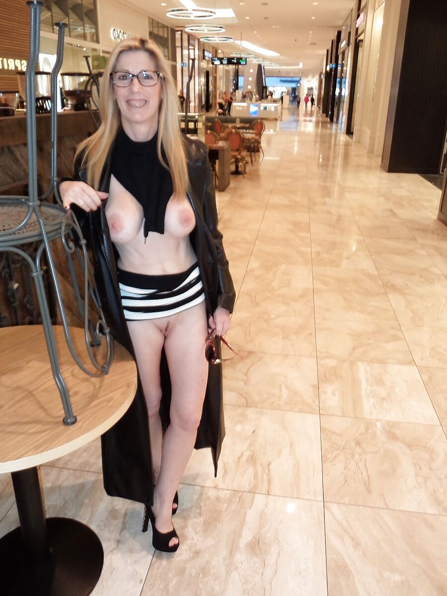 Flashing round adelaide
