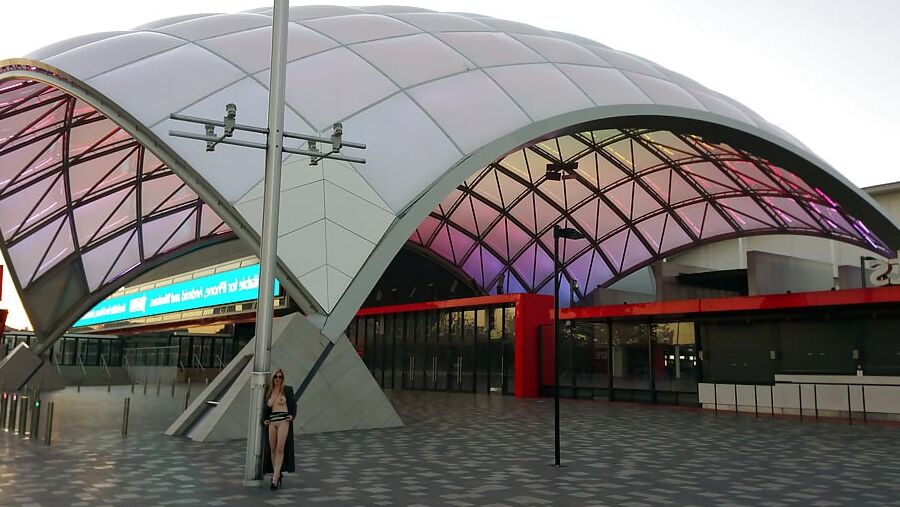 Flashing round adelaide