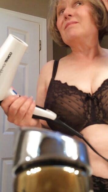 Mom has some big titties by MarieRocks