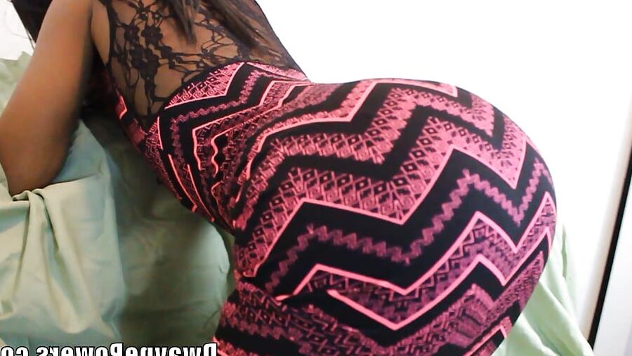 Ghetto Girl's Ass and Feet