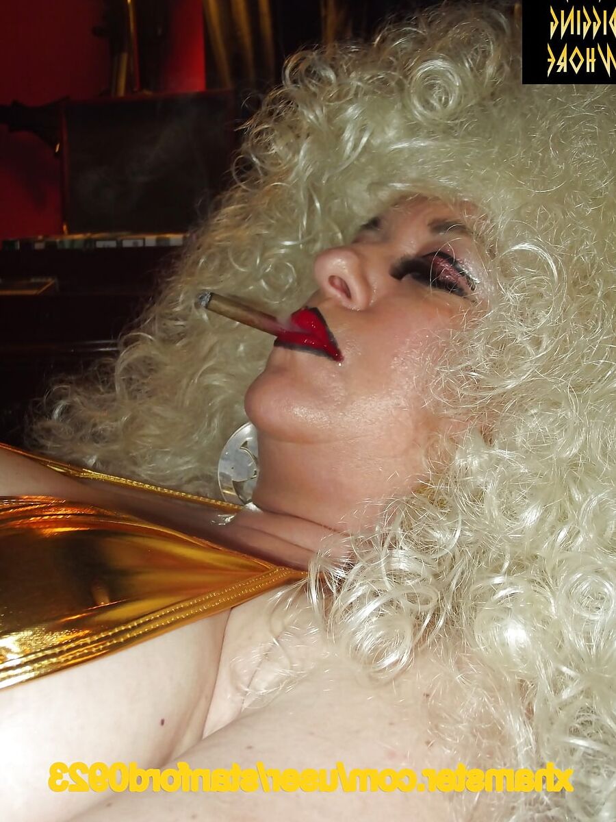 GOLD DIGGING WHORE PT2
