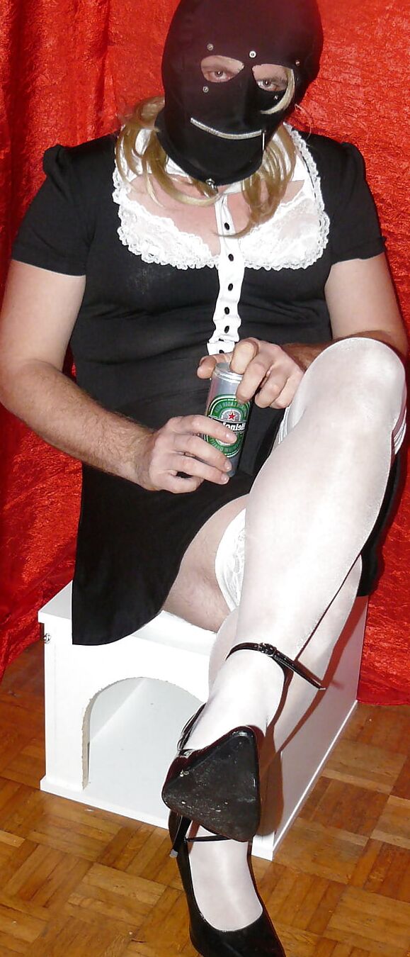 Sexy sissy drink Heineken