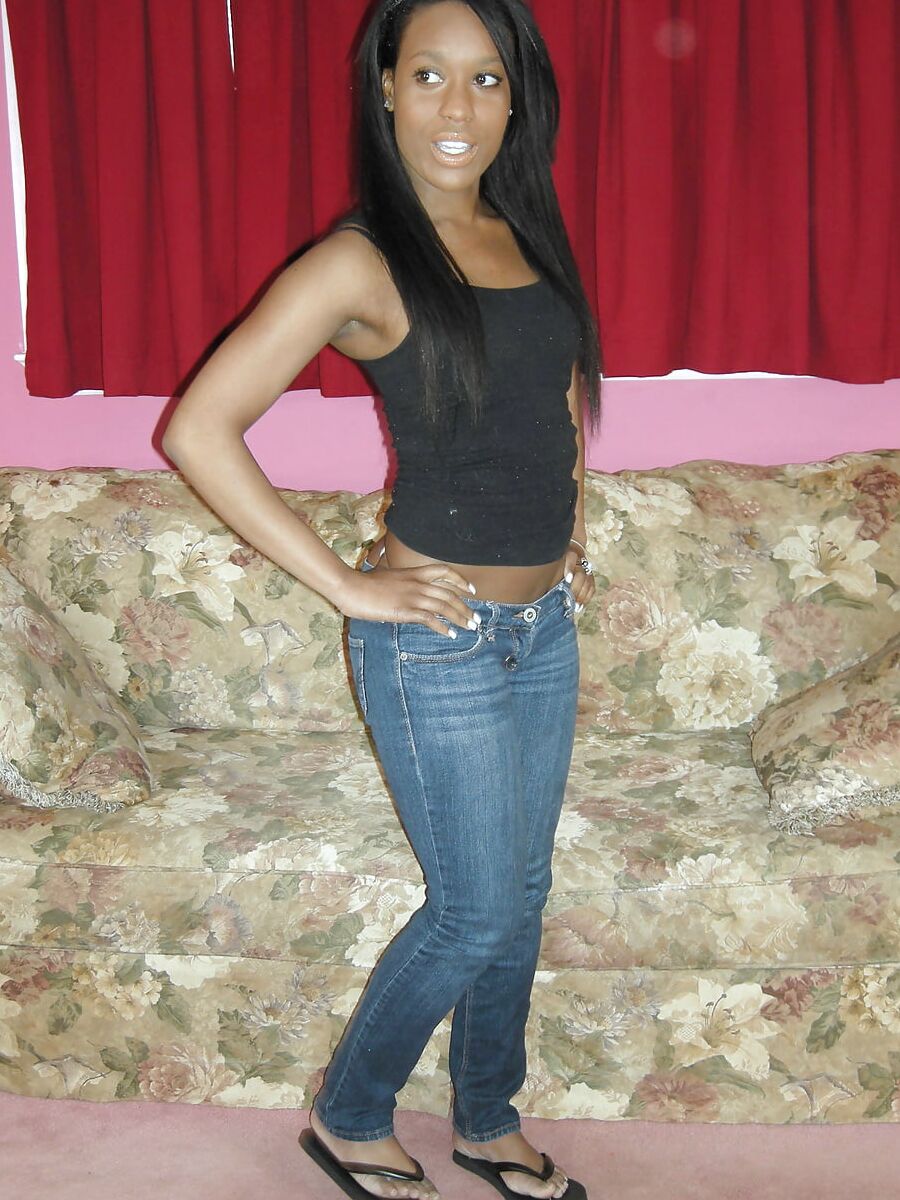 Ebony Rachel takes off her tight jeans